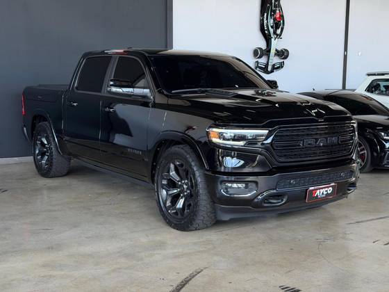 RAM 1500 5.7 V8 GASOLINA LIMITED NIGHT EDITION CD 4X4 AUTOMÁTICO